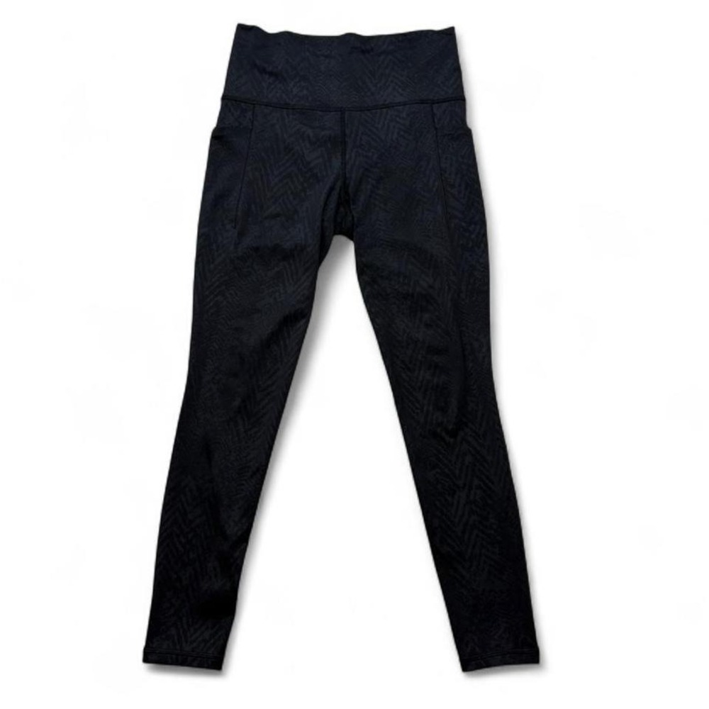 Athleta Legging Salutation Stash Pocket II Embossed Black Geometric Chevron S
